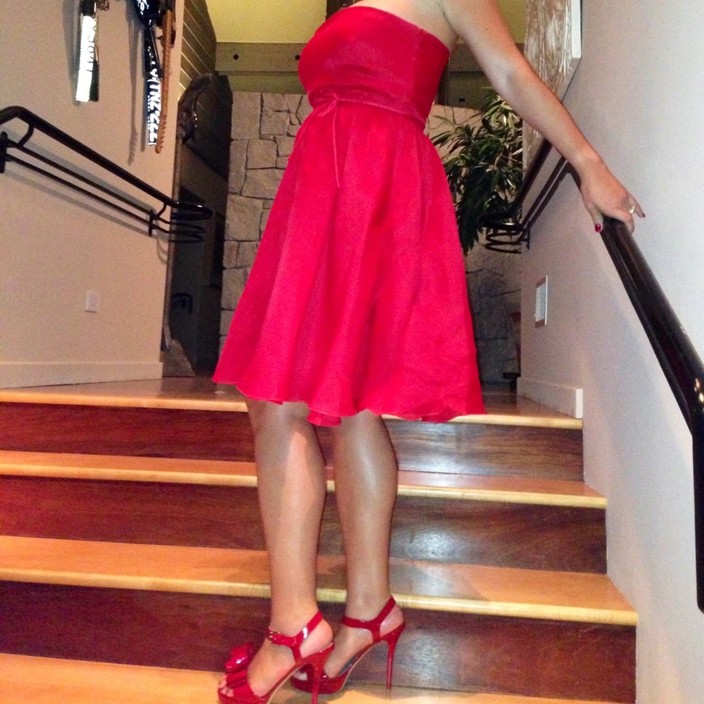 Gorgeous Authentic Valentino Dress! ❤️